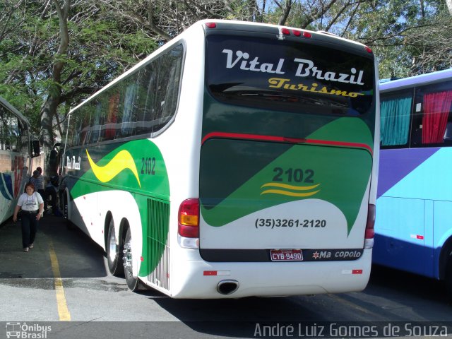 Auto Viação Vital Brazil 2102 na cidade de Aparecida, São Paulo, Brasil, por André Luiz Gomes de Souza. ID da foto: 2141609.