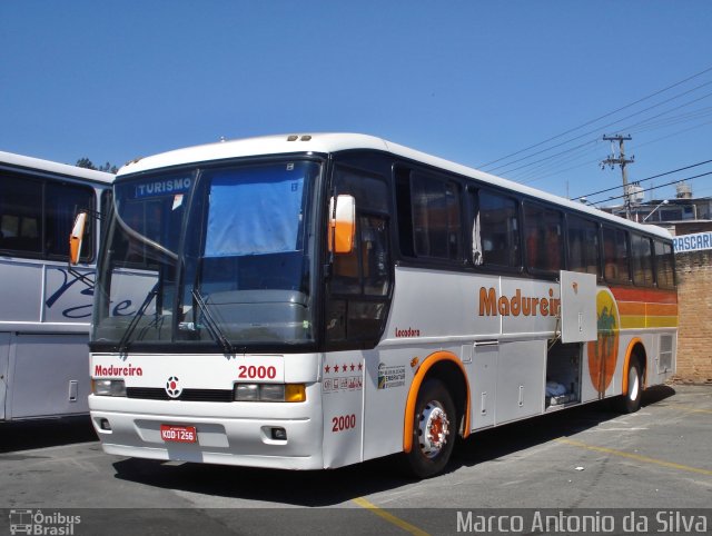 Madureira Turismo e Locadora de Veículos 2000 na cidade de Aparecida, São Paulo, Brasil, por Marco Antonio da Silva. ID da foto: 2088178.