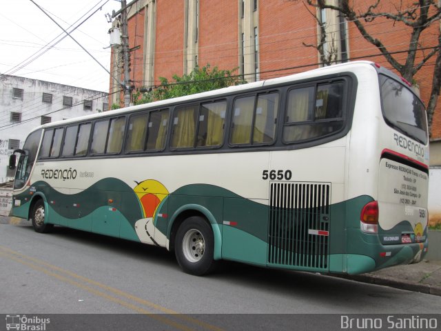 Redenção Turismo 5650 na cidade de Taboão da Serra, São Paulo, Brasil, por Bruno Santino. Número da foto: #2144812.