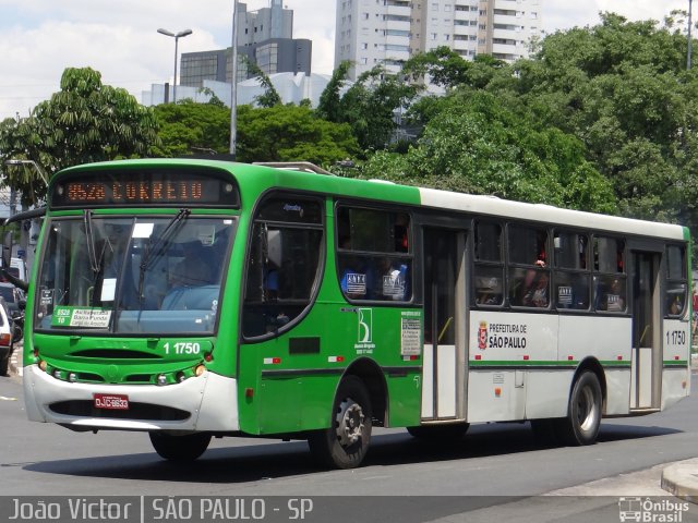 Viação Santa Brígida 1 1750 na cidade de São Paulo, São Paulo, Brasil, por João Victor. Número da foto: #2145941.