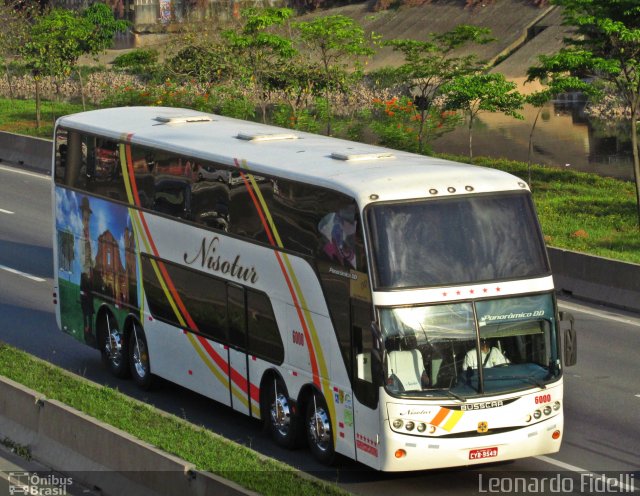Nisotur 6000 na cidade de São Paulo, São Paulo, Brasil, por Leonardo Fidelli. Número da foto: #2145448.
