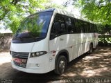 Lalah Transporte Universitário & Turismo 798 na cidade de Porto Alegre, Rio Grande do Sul, Brasil, por Carlos  Oliveira Rauch. Número da foto: #:id.