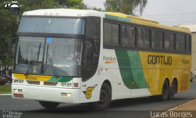 Empresa Gontijo de Transportes 15290 na cidade de Araxá, Minas Gerais, Brasil, por Lucas Borges . Número da foto: #2090508.