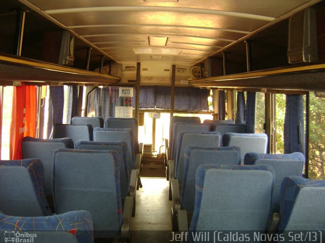 Ônibus Particulares  na cidade de Caldas Novas, Goiás, Brasil, por Jefferson Willian da Silva de Sousa. Número da foto: #2089747.