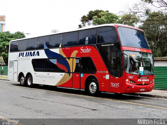 Pluma Conforto e Turismo 7005 na cidade de Curitiba, Paraná, Brasil, por Nilton Félix da Silva. Número da foto: #2091264.