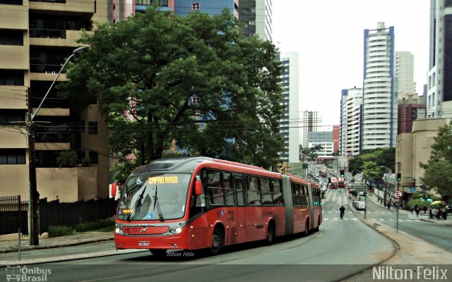 Auto Viação Redentor HE707 na cidade de Curitiba, Paraná, Brasil, por Nilton Félix da Silva. ID da foto: 2091827.