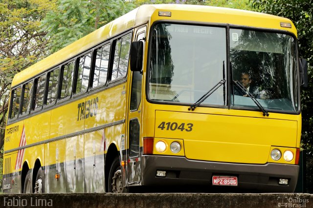 Viação Itapemirim 41043 na cidade de São Paulo, São Paulo, Brasil, por Fabio Lima. ID da foto: 2093297.