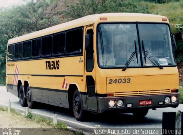 Viação Itapemirim 24033 na cidade de Barra do Piraí, Rio de Janeiro, Brasil, por José Augusto de Souza Oliveira. Número da foto: #2099392.