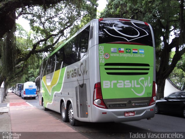 Brasil Sul Linhas Rodoviárias 2502 na cidade de Rio de Janeiro, Rio de Janeiro, Brasil, por Tadeu Vasconcelos. ID da foto: 2100088.