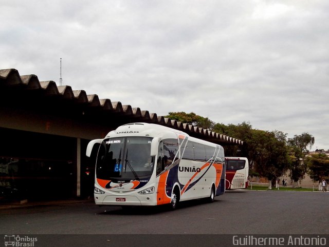 Expresso União 10251 na cidade de Araxá, Minas Gerais, Brasil, por Guilherme Antonio. Número da foto: #2100769.
