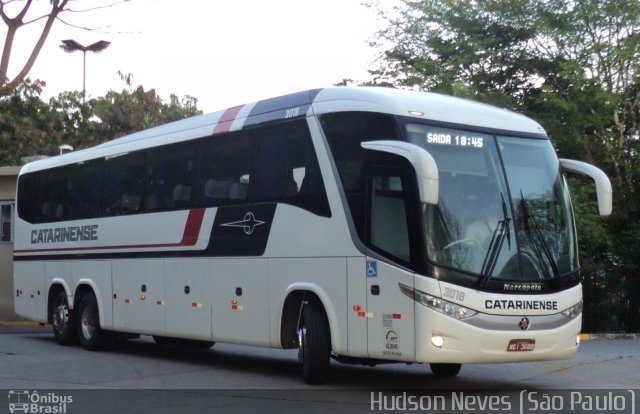 Auto Viação Catarinense 3018 na cidade de São Paulo, São Paulo, Brasil, por Hudson Neves. Número da foto: #2100846.