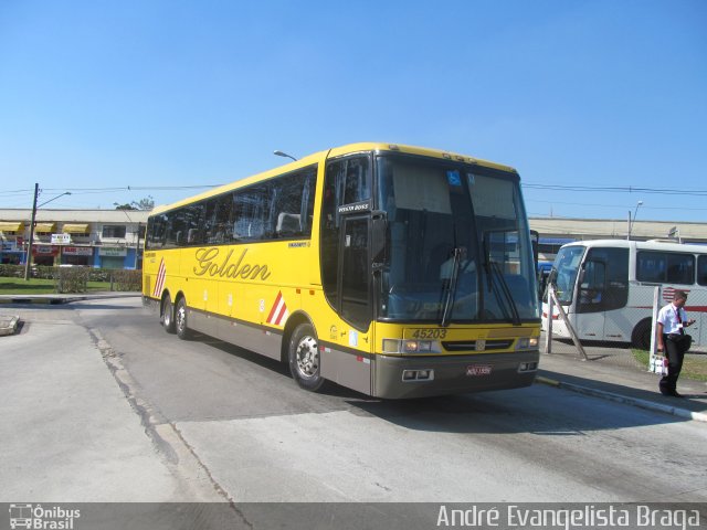 Viação Itapemirim 45203 na cidade de São José dos Campos, São Paulo, Brasil, por André Evangelista Braga. Número da foto: #2100369.