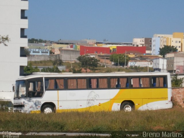 Ônibus Particulares 7132 na cidade de Nova Serrana, Minas Gerais, Brasil, por Breno Martins. Número da foto: #2100518.