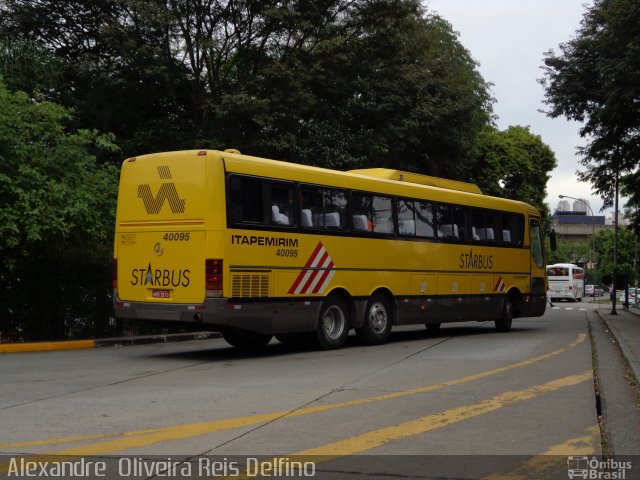 Viação Itapemirim 40095 na cidade de São Paulo, São Paulo, Brasil, por Alexandre  Oliveira Reis Delfino. Número da foto: #2147281.