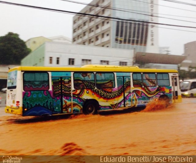 Pantanal Transportes 06 517 na cidade de Cuiabá, Mato Grosso, Brasil, por Eduardo Benetti . Número da foto: #2169879.