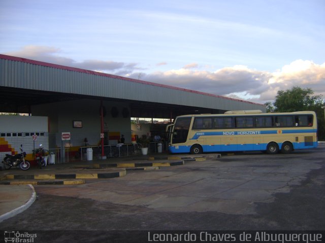 Terminais Rodoviários e Urbanos TERMINAL DE BRUMADO na cidade de Brumado, Bahia, Brasil, por Leonardo Chaves de Albuquerque. Número da foto: #2171369.
