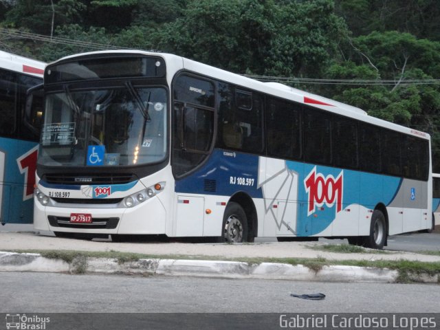 Auto Viação 1001 RJ 108.597 na cidade de Niterói, Rio de Janeiro, Brasil, por Gabriel Cardoso Lopes. ID da foto: 2174624.