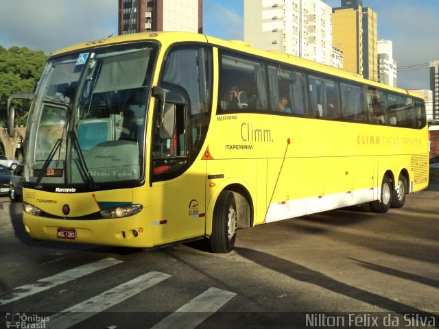 Viação Itapemirim 8805 na cidade de Curitiba, Paraná, Brasil, por Nilton Félix da Silva. Número da foto: #2179572.