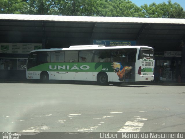 Empresa União de Transportes 4121 na cidade de Araranguá, Santa Catarina, Brasil, por Cleber  Mariot do Nascimento. Número da foto: #2182973.