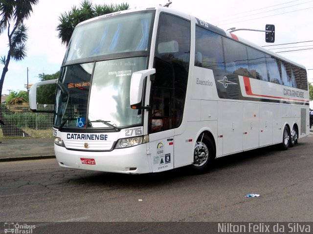 Auto Viação Catarinense 2715 na cidade de Curitiba, Paraná, Brasil, por Nilton Félix da Silva. Número da foto: #2182560.