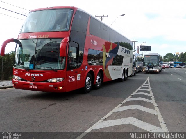 Pluma Conforto e Turismo 7016 na cidade de Curitiba, Paraná, Brasil, por Nilton Félix da Silva. Número da foto: #2185108.