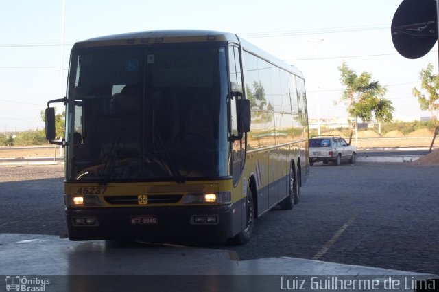 Viação Itapemirim 45237 na cidade de Petrolina, Pernambuco, Brasil, por Luiz Guilherme de Lima. Número da foto: #2186205.