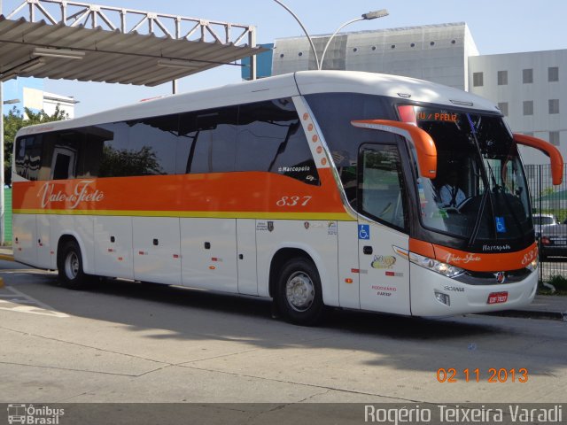Viação Vale do Tietê 837 na cidade de São Paulo, São Paulo, Brasil, por Rogério Teixeira Varadi. Número da foto: #2149818.