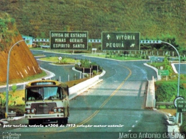 Viação Itapemirim 121 na cidade de Durandé, Minas Gerais, Brasil, por Marco Antonio da Silva. Número da foto: #2186781.