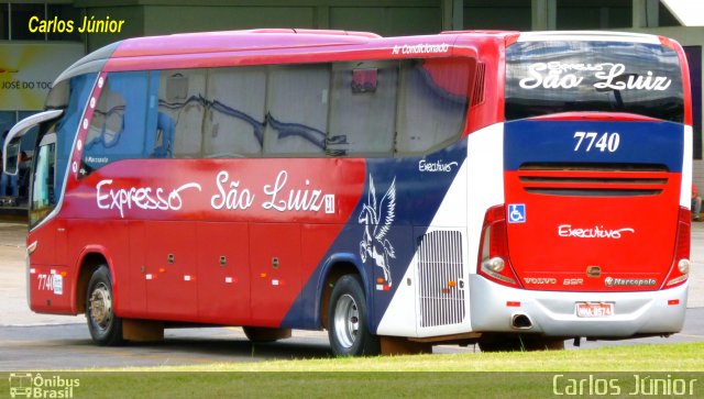Expresso São Luiz 7740 na cidade de Goiânia, Goiás, Brasil, por Carlos Júnior. Número da foto: #2187950.