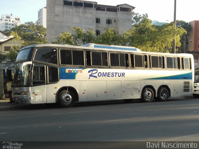 Romestur 1950 na cidade de Conselheiro Lafaiete, Minas Gerais, Brasil, por Davi Nascimento. Número da foto: #2190672.