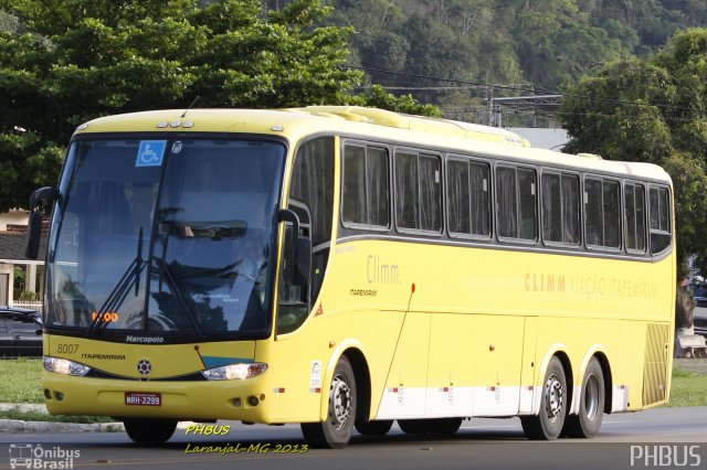 Viação Itapemirim 8007 na cidade de Laranjal, Minas Gerais, Brasil, por Paulo Henrique. ID da foto: 2189888.