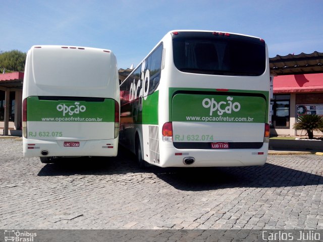 Opção Fretamento e Turismo RJ 623.074 na cidade de Casimiro de Abreu, Rio de Janeiro, Brasil, por Carlos Julio. Número da foto: #2191653.