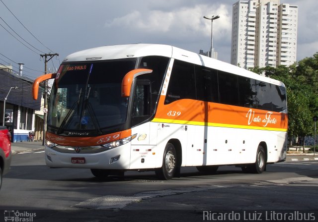 Viação Vale do Tietê 839 na cidade de São Paulo, São Paulo, Brasil, por Ricardo Luiz. Número da foto: #2192345.