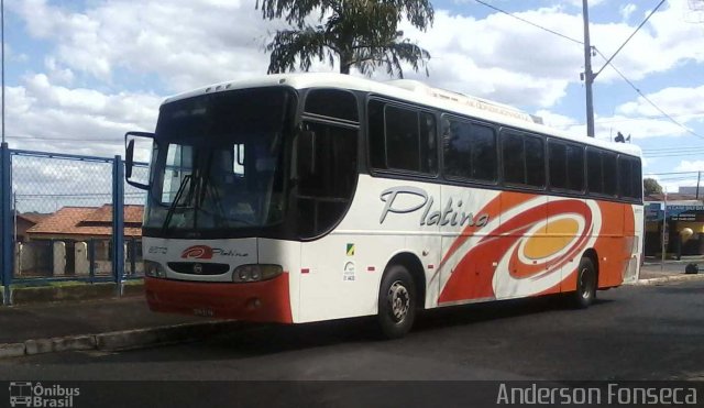 Viação Platina 8570 na cidade de Uberlândia, Minas Gerais, Brasil, por Anderson Gonçalves da Fonseca. ID da foto: 2192000.