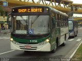 Via Sul Transportes Urbanos 5 3720 na cidade de São Paulo, São Paulo, Brasil, por Roberto Teixeira. ID da foto: :id.