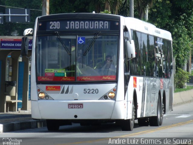 Metra - Sistema Metropolitano de Transporte 5220 na cidade de São Paulo, São Paulo, Brasil, por André Luiz Gomes de Souza. Número da foto: #2193632.