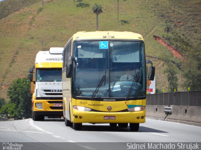 Viação Itapemirim 8069 na cidade de Aparecida, São Paulo, Brasil, por Sidnei Machado Strujak. ID da foto: 2194026.