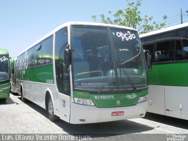 Opção Fretamento e Turismo RJ 632.075 na cidade de Rio de Janeiro, Rio de Janeiro, Brasil, por Luis Otávio Vicente Domingues. ID da foto: 2193763.