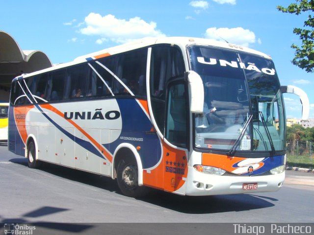 Expresso União 10095 na cidade de Montes Claros, Minas Gerais, Brasil, por Thiago  Pacheco. Número da foto: #2195294.