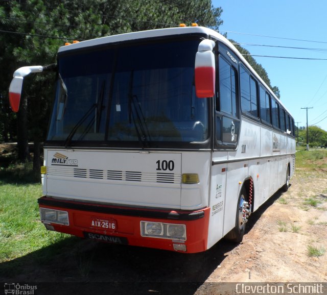 Milytur 100 na cidade de Santa Maria, Rio Grande do Sul, Brasil, por Cleverton Schmitt. Número da foto: #2202583.