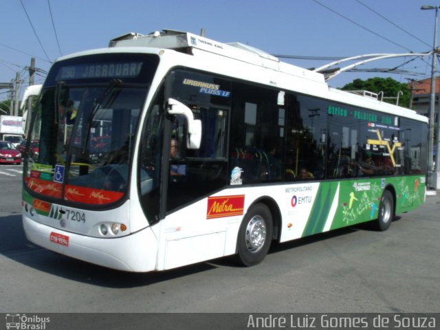 Metra - Sistema Metropolitano de Transporte 7204 na cidade de São Paulo, São Paulo, Brasil, por André Luiz Gomes de Souza. ID da foto: 2207698.