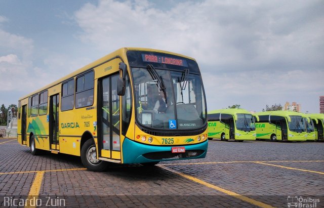 Viação Garcia 7625 na cidade de Londrina, Paraná, Brasil, por Ricardo Zuin. Número da foto: #2206992.