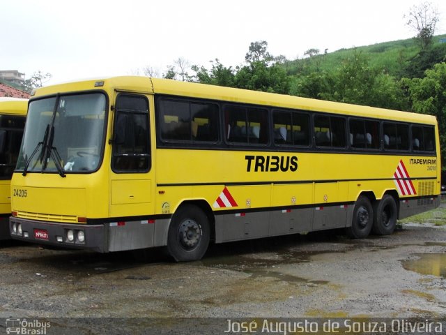 Viação Itapemirim 24205 na cidade de Paraíba do Sul, Rio de Janeiro, Brasil, por José Augusto de Souza Oliveira. ID da foto: 2208177.