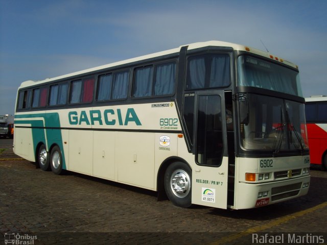 Viação Garcia 6902 na cidade de Londrina, Paraná, Brasil, por Rafael Martins. ID da foto: 2153835.