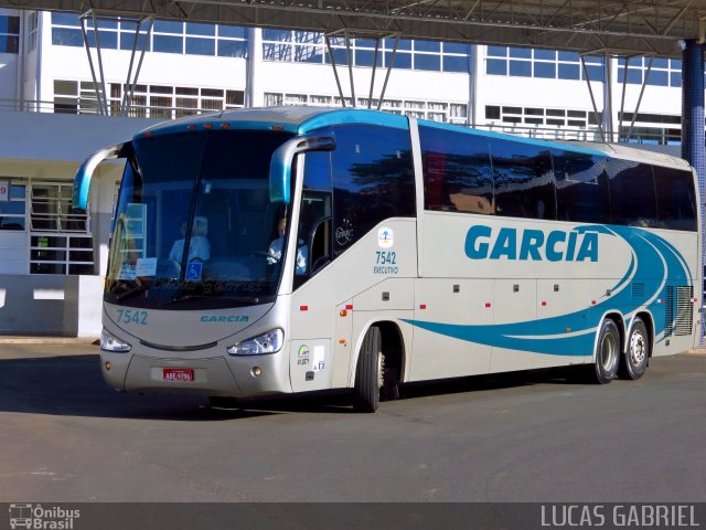 Viação Garcia 7542 na cidade de Telêmaco Borba, Paraná, Brasil, por Lucas Gabriel. ID da foto: 2155008.