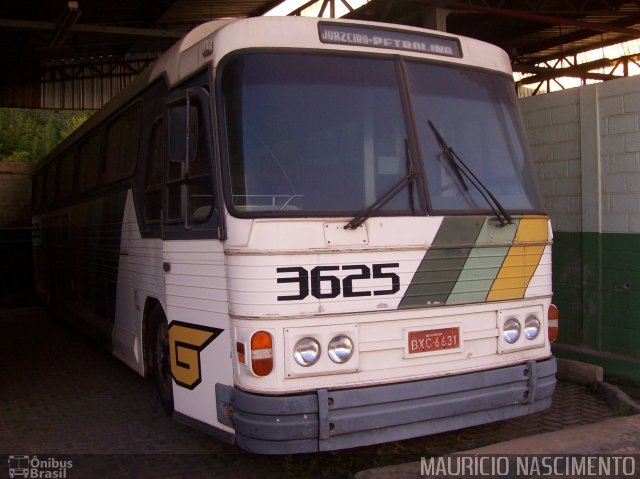 Empresa Gontijo de Transportes 3625 na cidade de Contagem, Minas Gerais, Brasil, por Maurício Nascimento. ID da foto: 2155036.