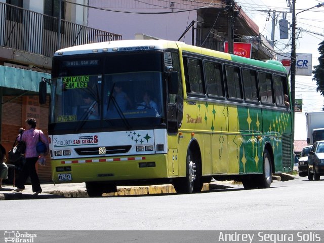 Autotransportes San José a Venecia 28 na cidade de Zarcero, Zarcero, Alajuela, Costa Rica, por Andrey Segura Solís. Número da foto: #2160891.