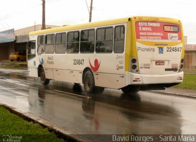 Viação Pioneira 224847 na cidade de Santa Maria, Distrito Federal, Brasil, por David Borges. Número da foto: #2162508.
