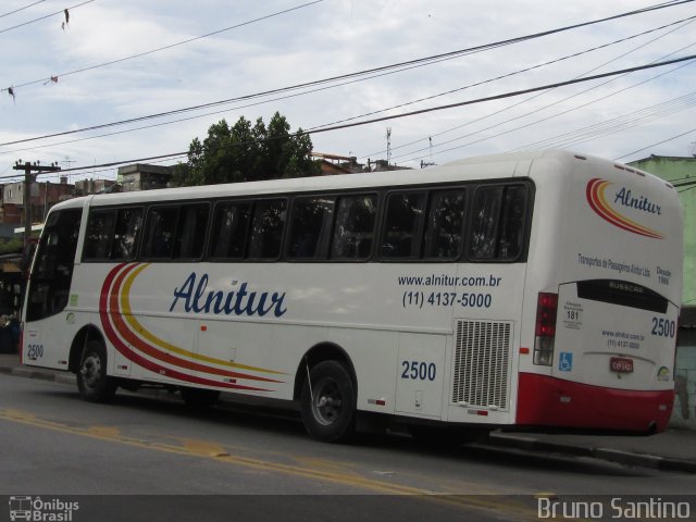 Alnitur 2500 na cidade de Taboão da Serra, São Paulo, Brasil, por Bruno Santino. Número da foto: #2229102.