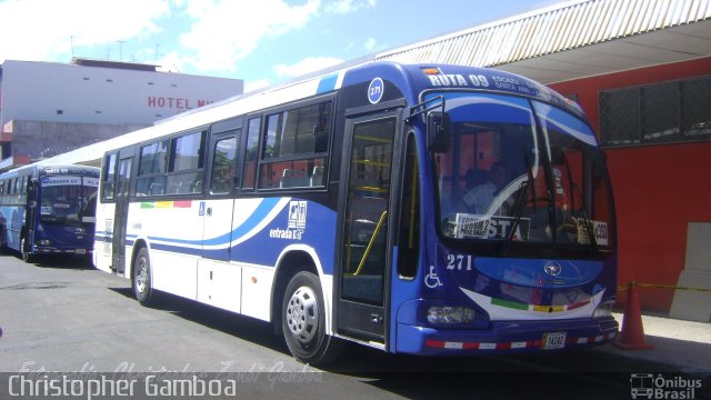 Inversiones La Tapachula 271 na cidade de , por Christopher Gamboa. Número da foto: #2233681.